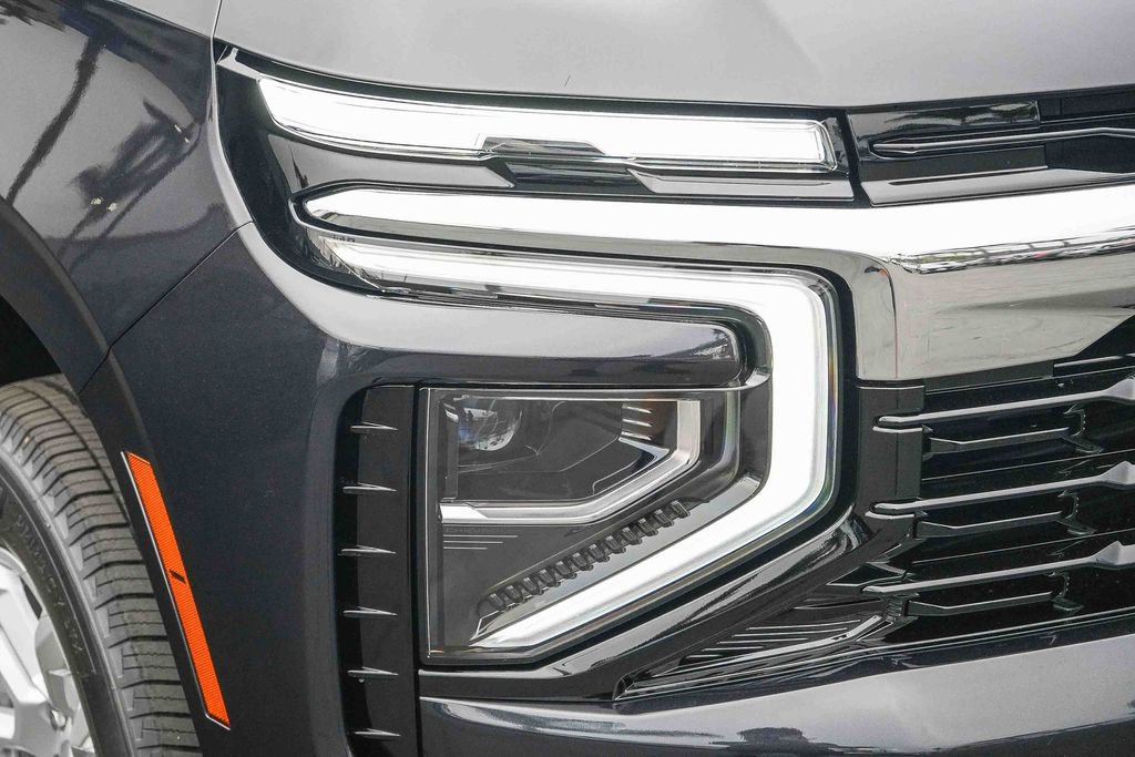 New 2026 Chevrolet Suburban LS RWD image 8