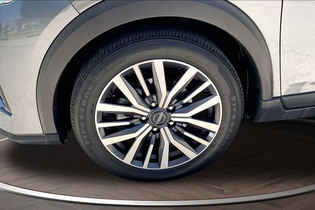 Used 2024 Nissan Kicks SV FWD image 9