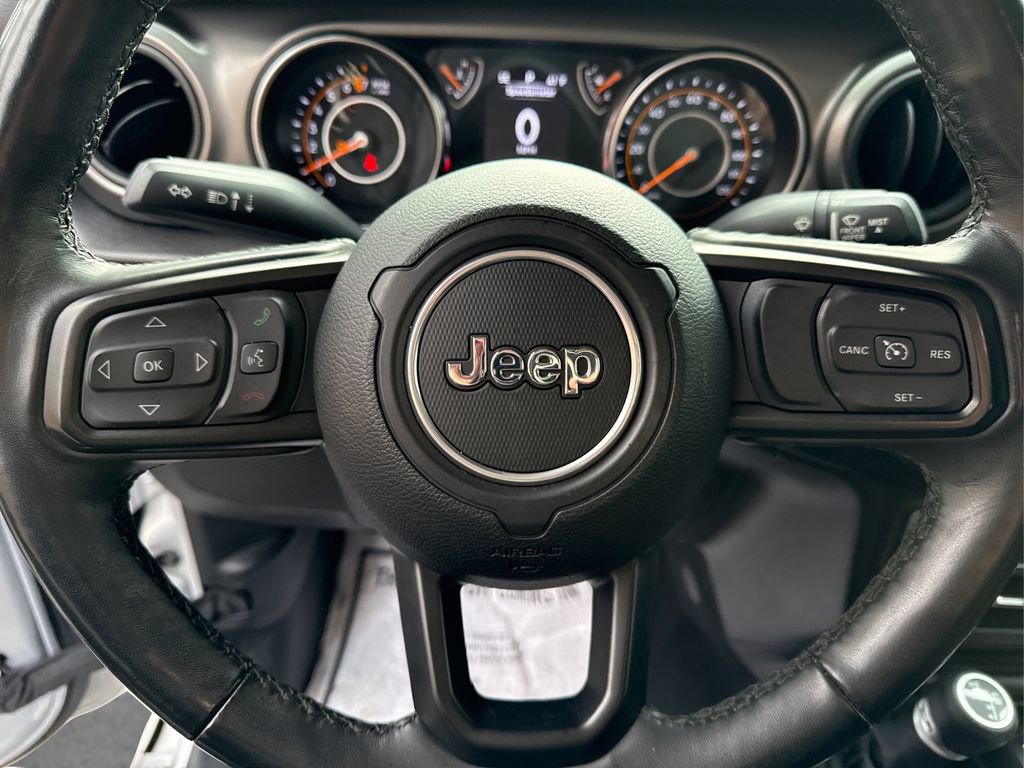 Used 2022 Jeep Gladiator Willys image 23