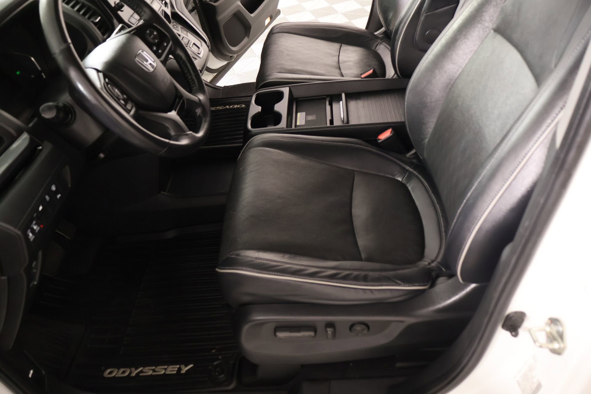 Used 2021 Honda Odyssey Elite image 10