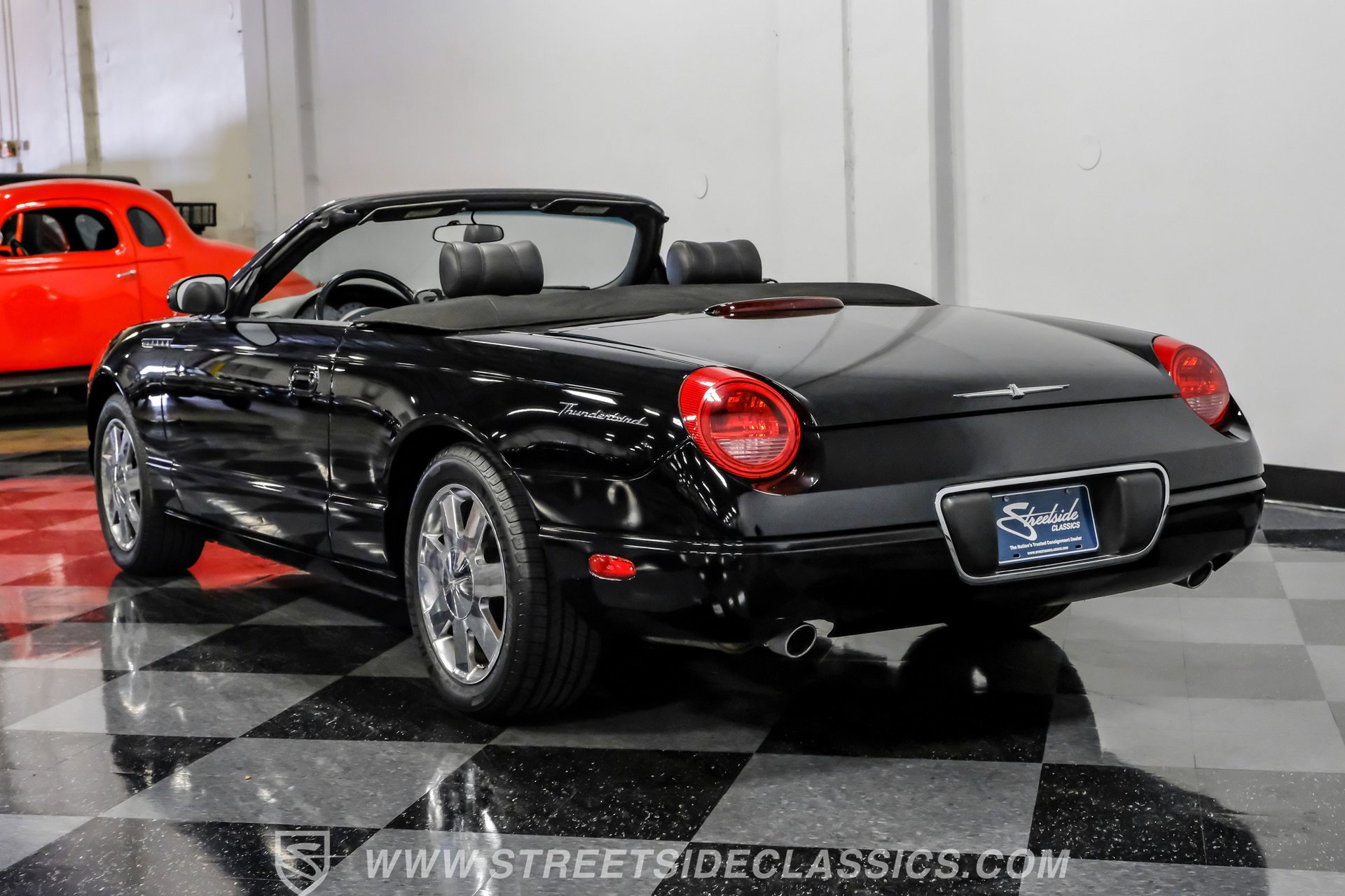 Used 2002 Ford Thunderbird image 9