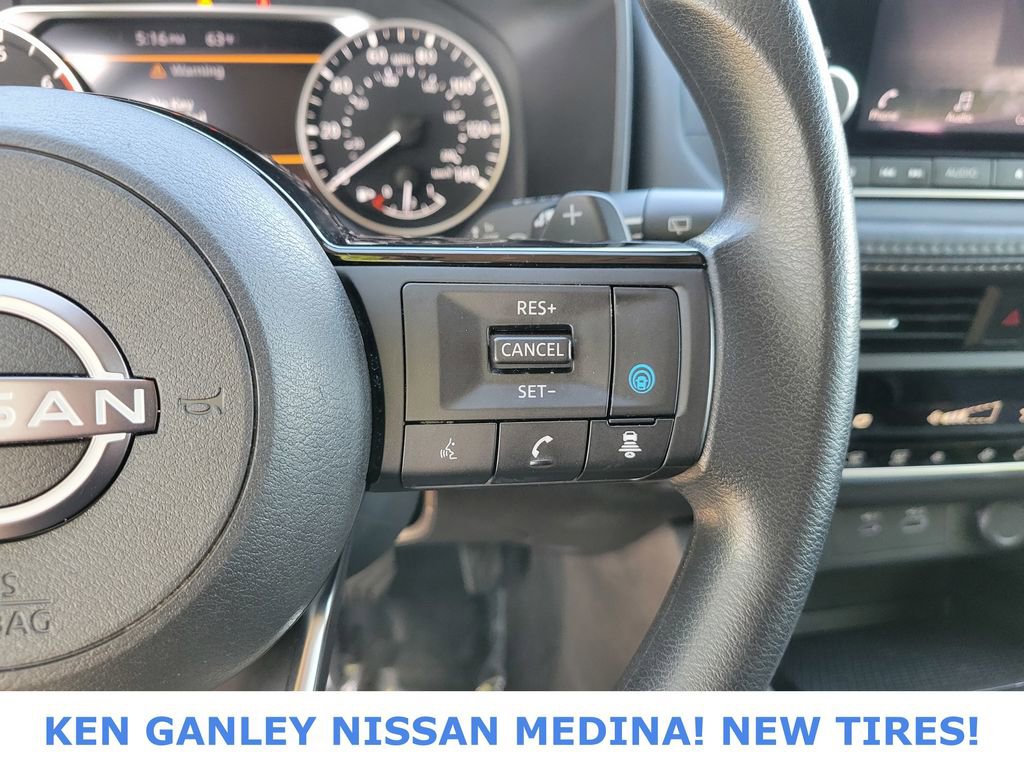 Used 2023 Nissan Rogue SV AWD/4WD image 31