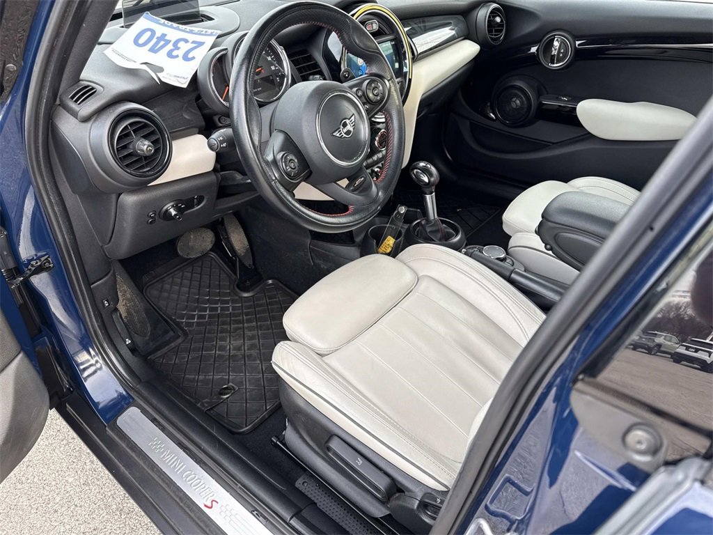 Used 2019 MINI Cooper S image 10