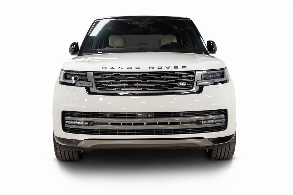 Used 2025 Land Rover Range Rover SE image 7