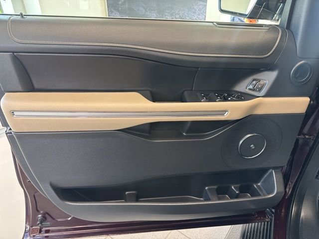 Used 2024 Ford Expedition Max Limited image 23