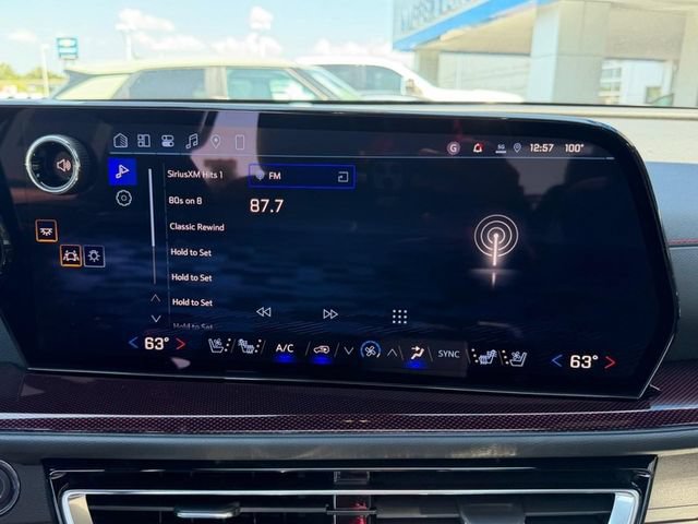 New 2027 Chevrolet Traverse RS w/ LPO, Floor Liner Package FWD image 19