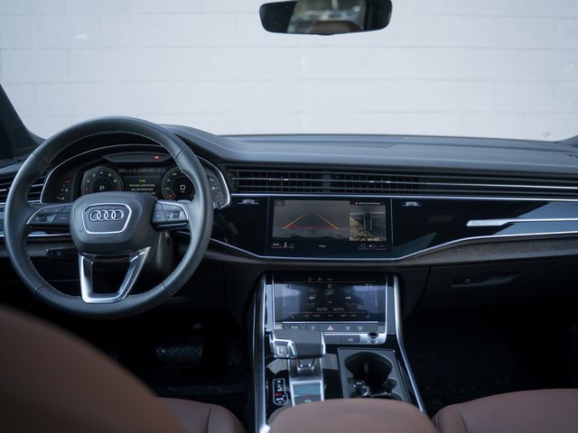 Certified 2025 Audi Q7 2.0T Premium w/ Convenience Plus Package image 21