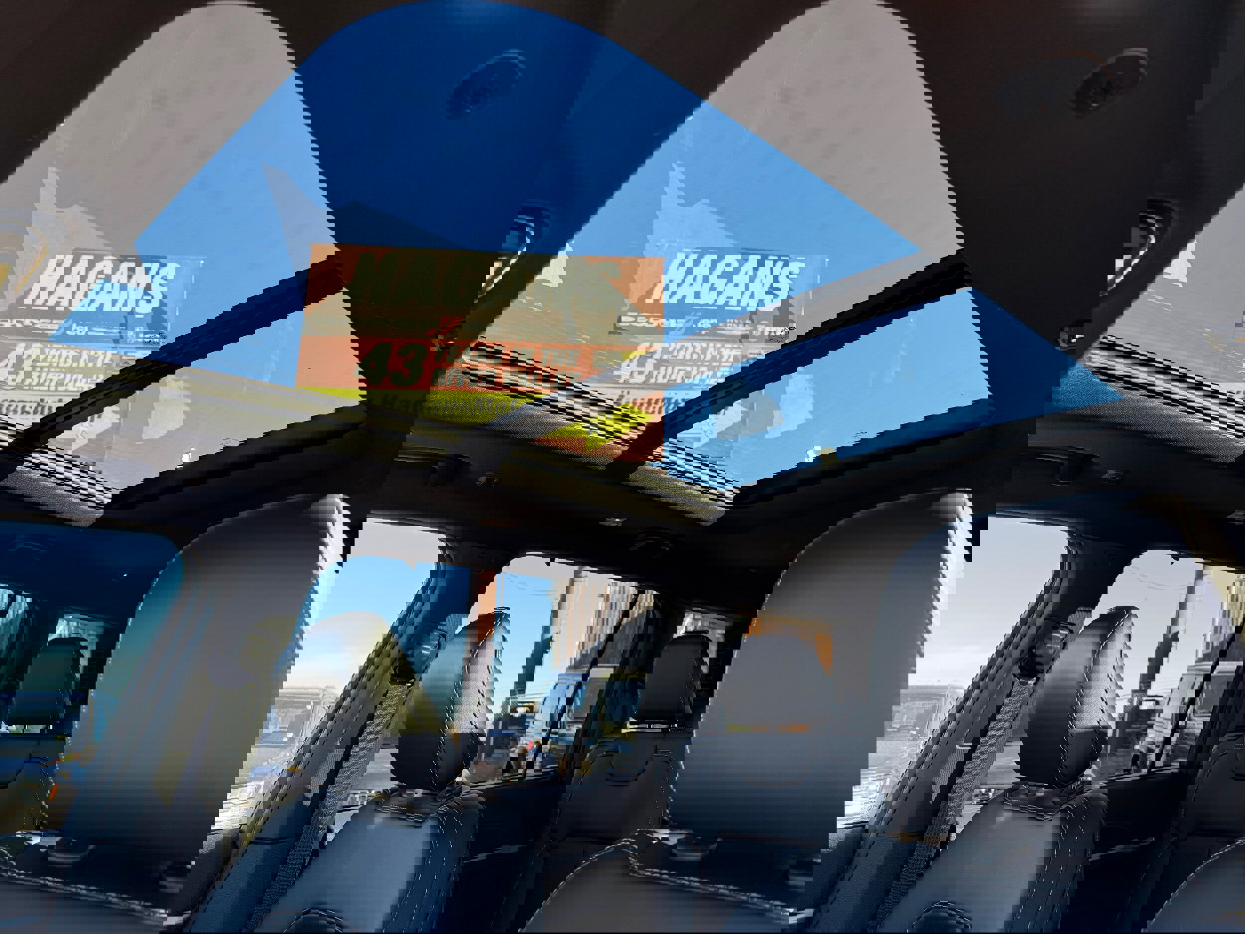 New 2025 Jeep Grand Cherokee L Limited w/ Luxury Tech Group II image 10