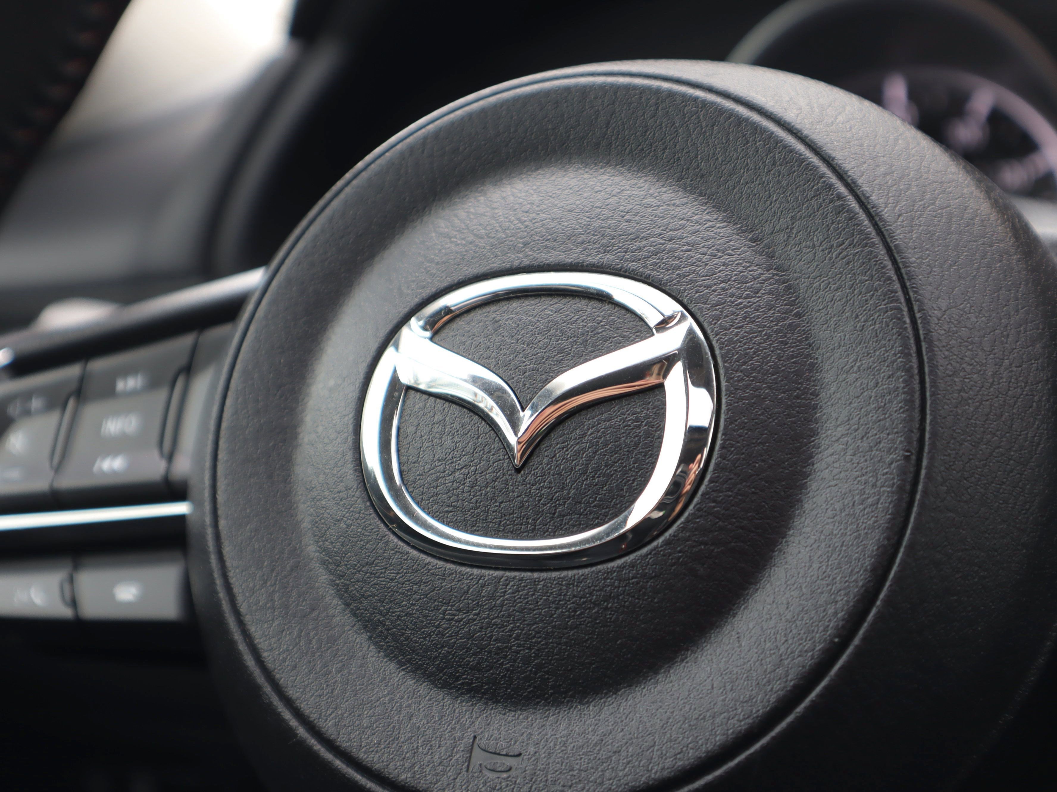 Certified 2023 MAZDA CX-5 Carbon Edition image 23