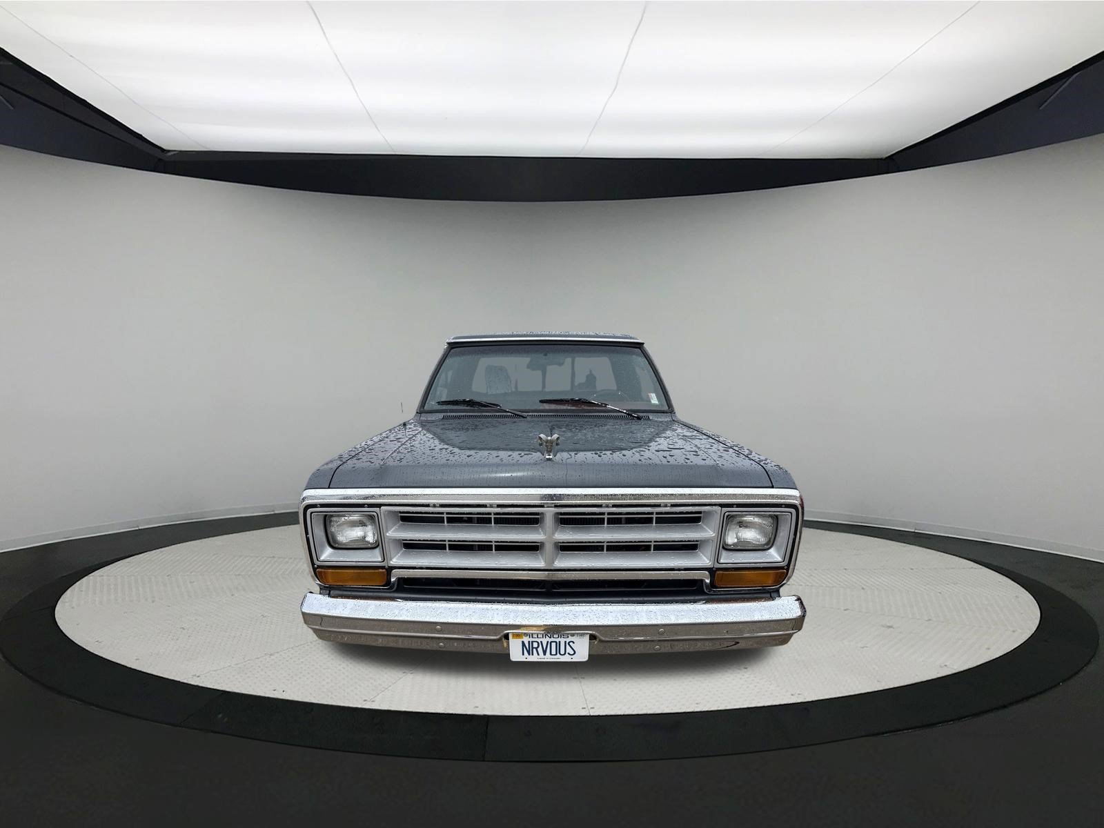 Used 1987 Dodge D/W Truck 150 RWD image 2