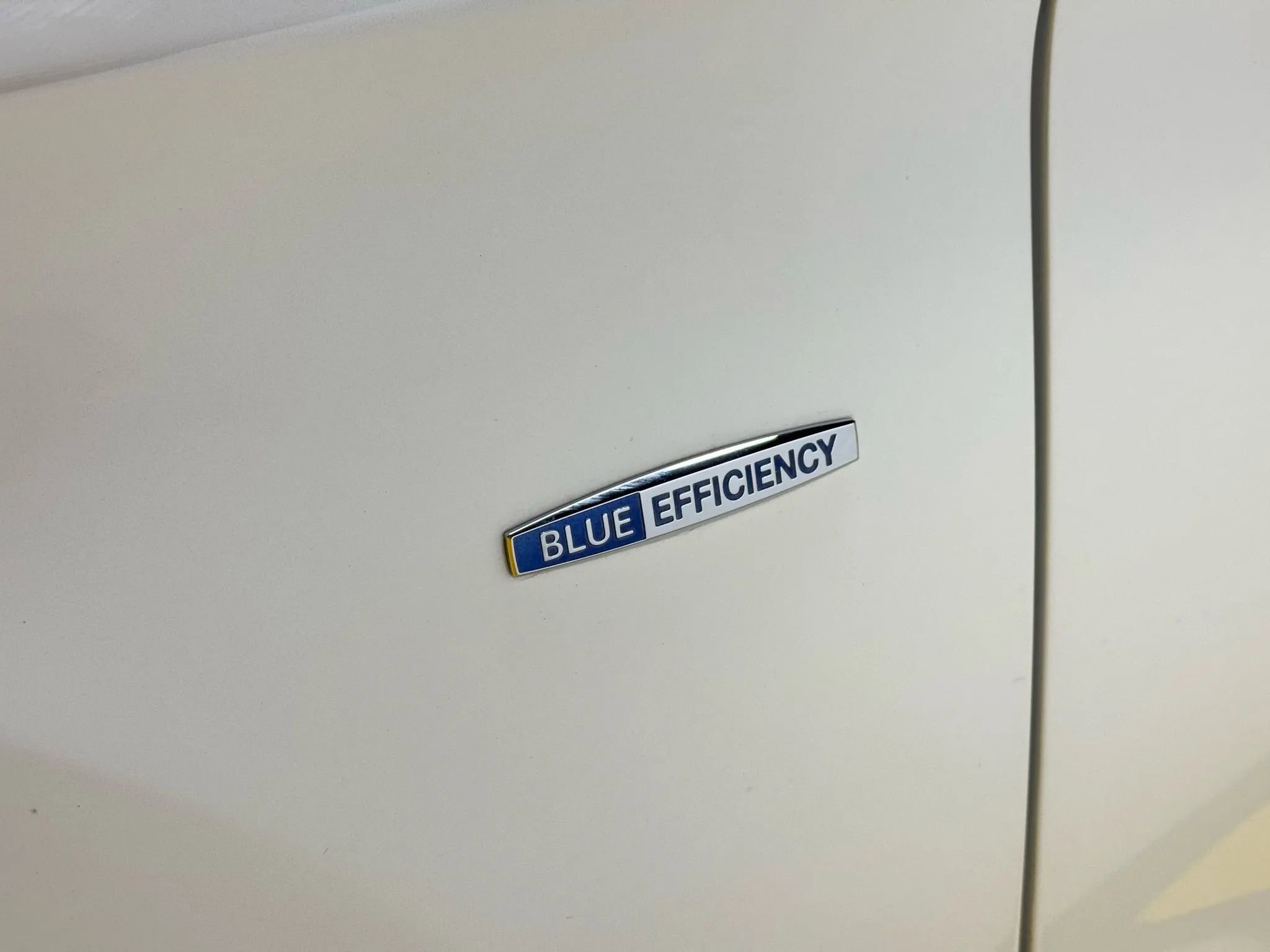 Used 2012 Mercedes-Benz ML 350 BlueTEC 4MATIC image 11