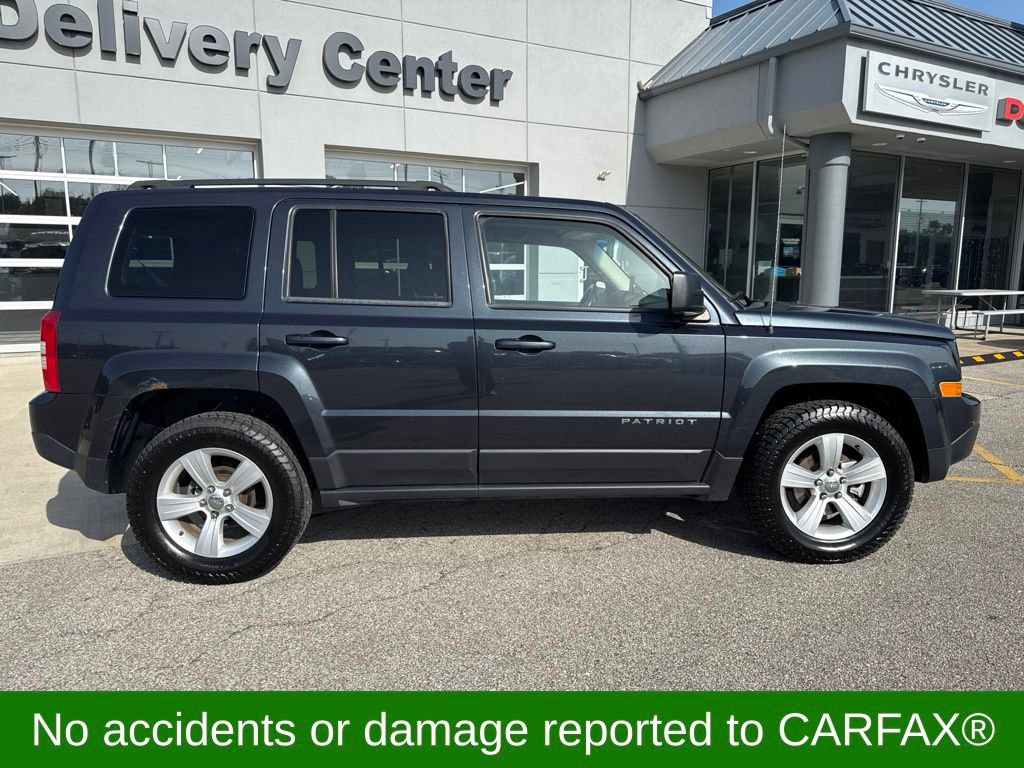Used 2014 Jeep Patriot Latitude AWD/4WD image 4