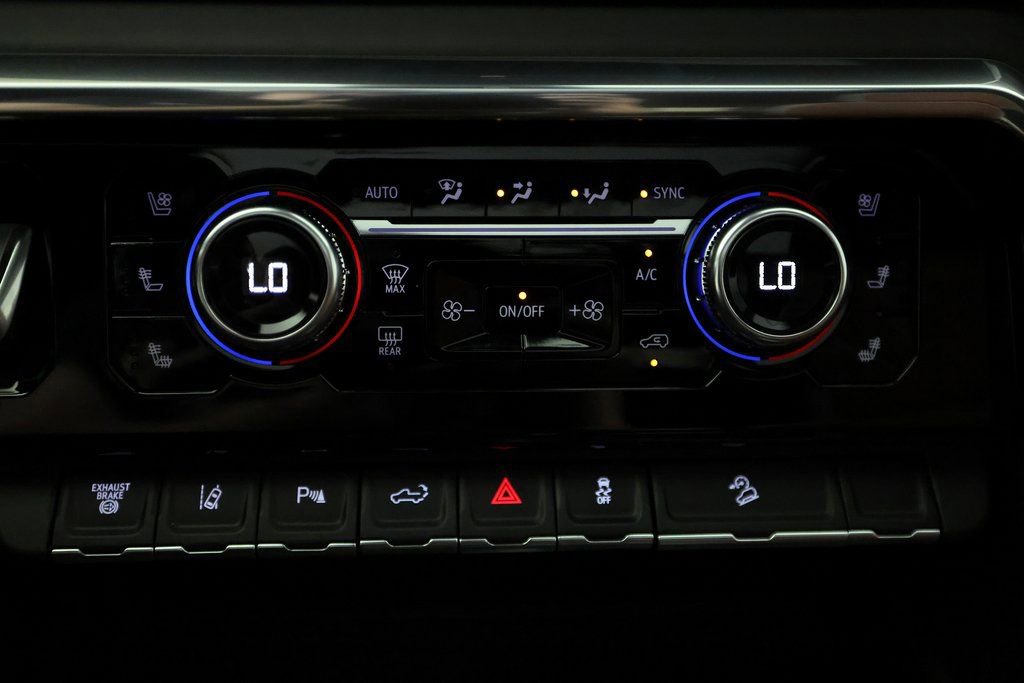 Used 2026 GMC Sierra 2500 Denali Ultimate image 30