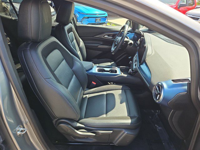 Used 2024 Chevrolet Equinox EV LT w/ LPO, Active Package FWD image 27