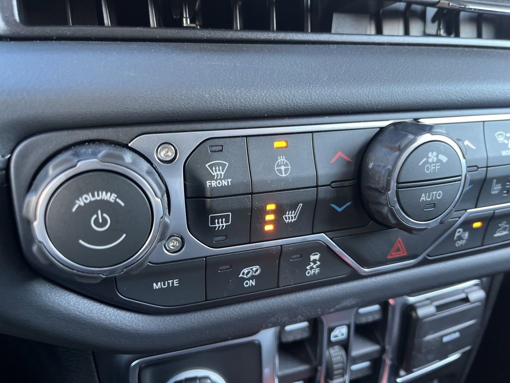 New 2026 Jeep Wrangler Moab image 5