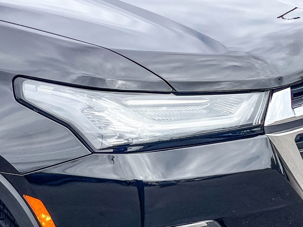 Used 2022 Chevrolet Traverse LT w/ LPO, Floor Liner Package image 7