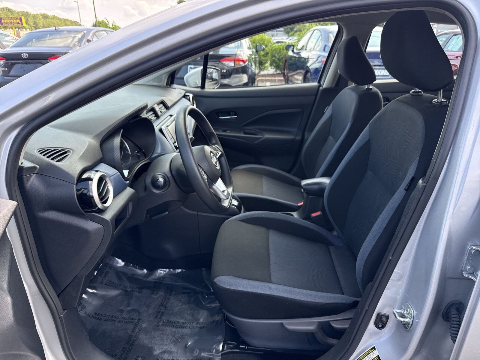Used 2025 Nissan Versa SV FWD image 13