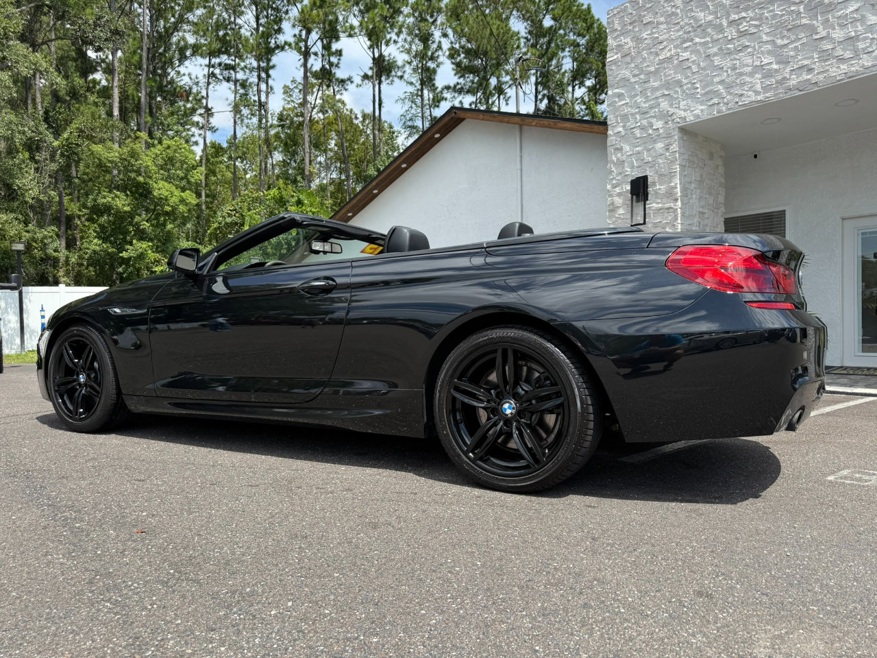 Used 2015 BMW 640i Convertible image 3