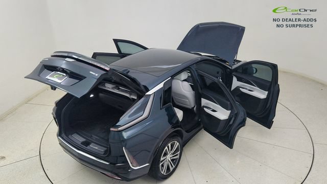 Used 2025 Cadillac Lyriq Luxury w/ LPO, Floor Liner Package RWD image 83
