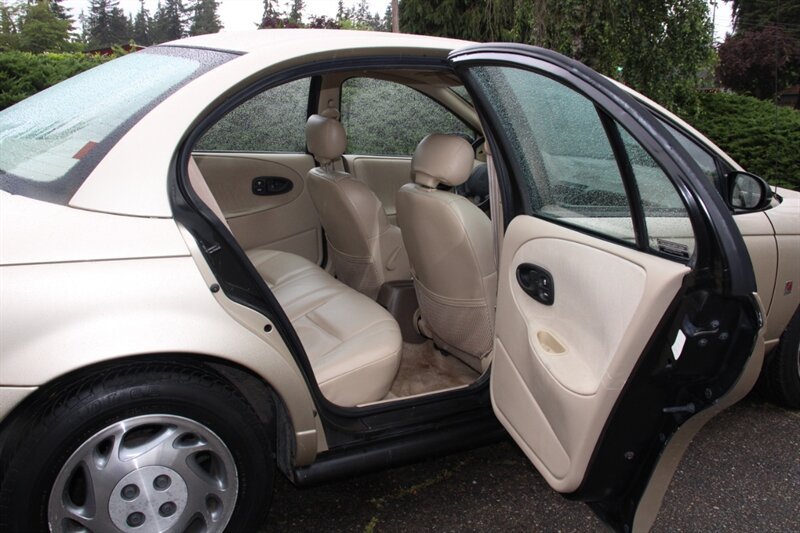 Used 1996 Saturn S-Series SL2 FWD image 6