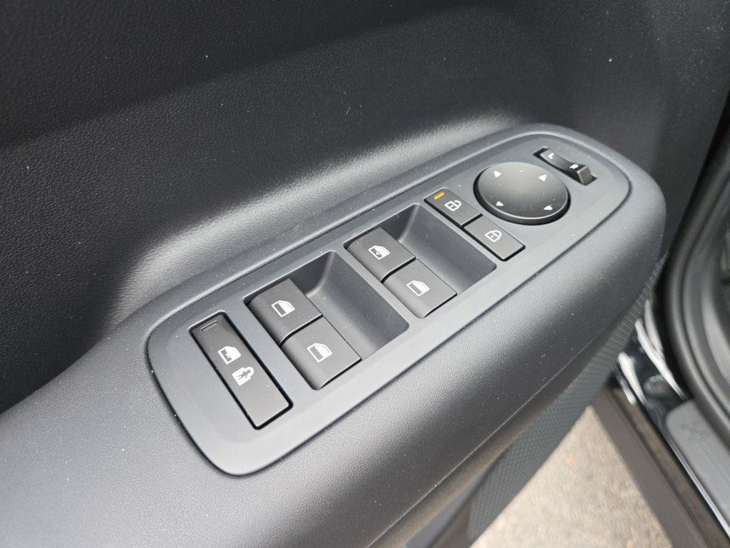 New 2026 Hyundai Santa Fe SE AWD/4WD image 18