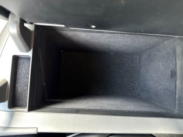 Used 2024 Lexus RZ 450e Premium w/ Accessory Package (Z1) image 27