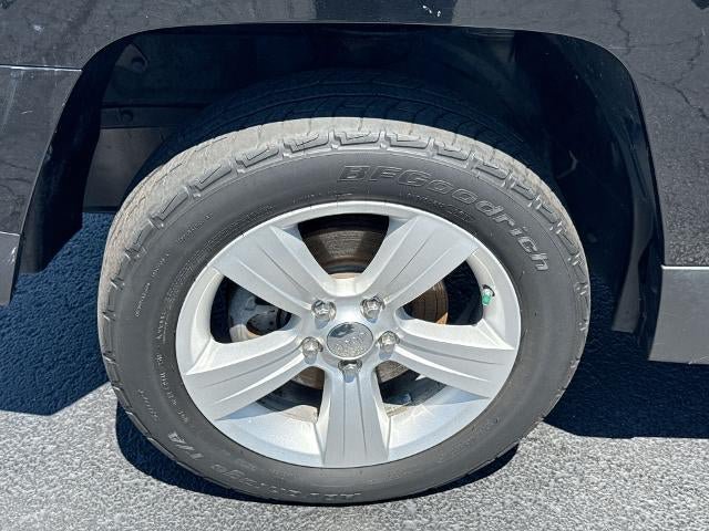 Used 2012 Jeep Patriot Limited AWD/4WD image 29