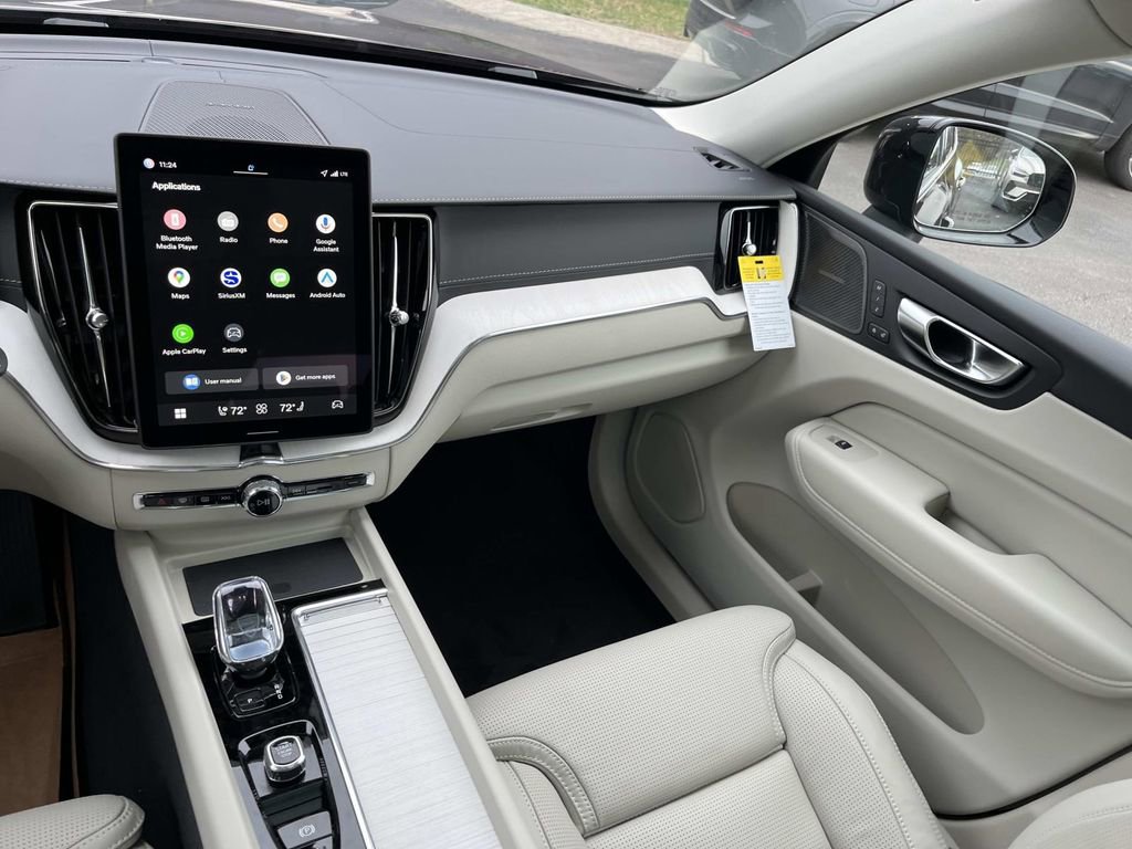 New 2026 Volvo XC60 B5 Ultra w/ Climate Package image 15