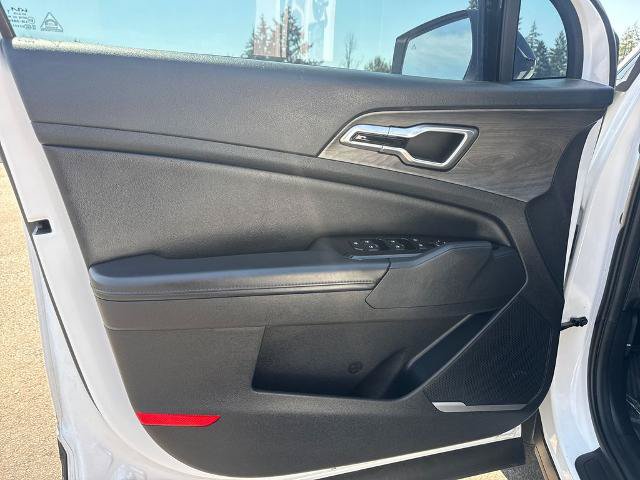 Used 2024 Kia Sportage X-Line AWD/4WD image 17