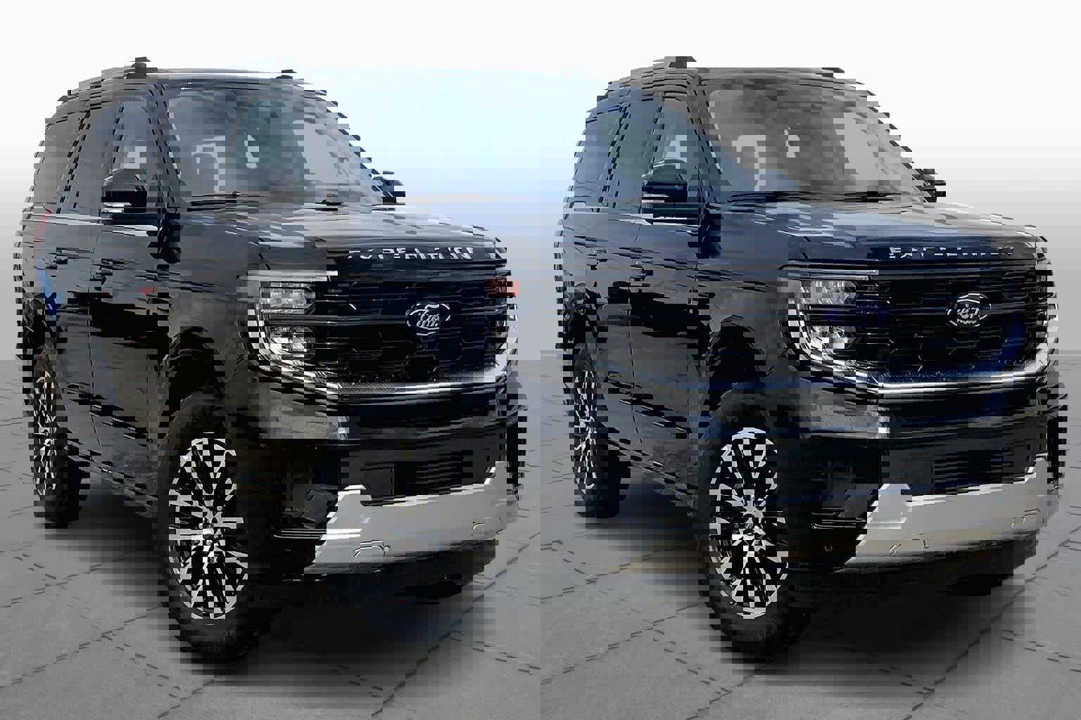 Used 2025 Ford Expedition Platinum image 3