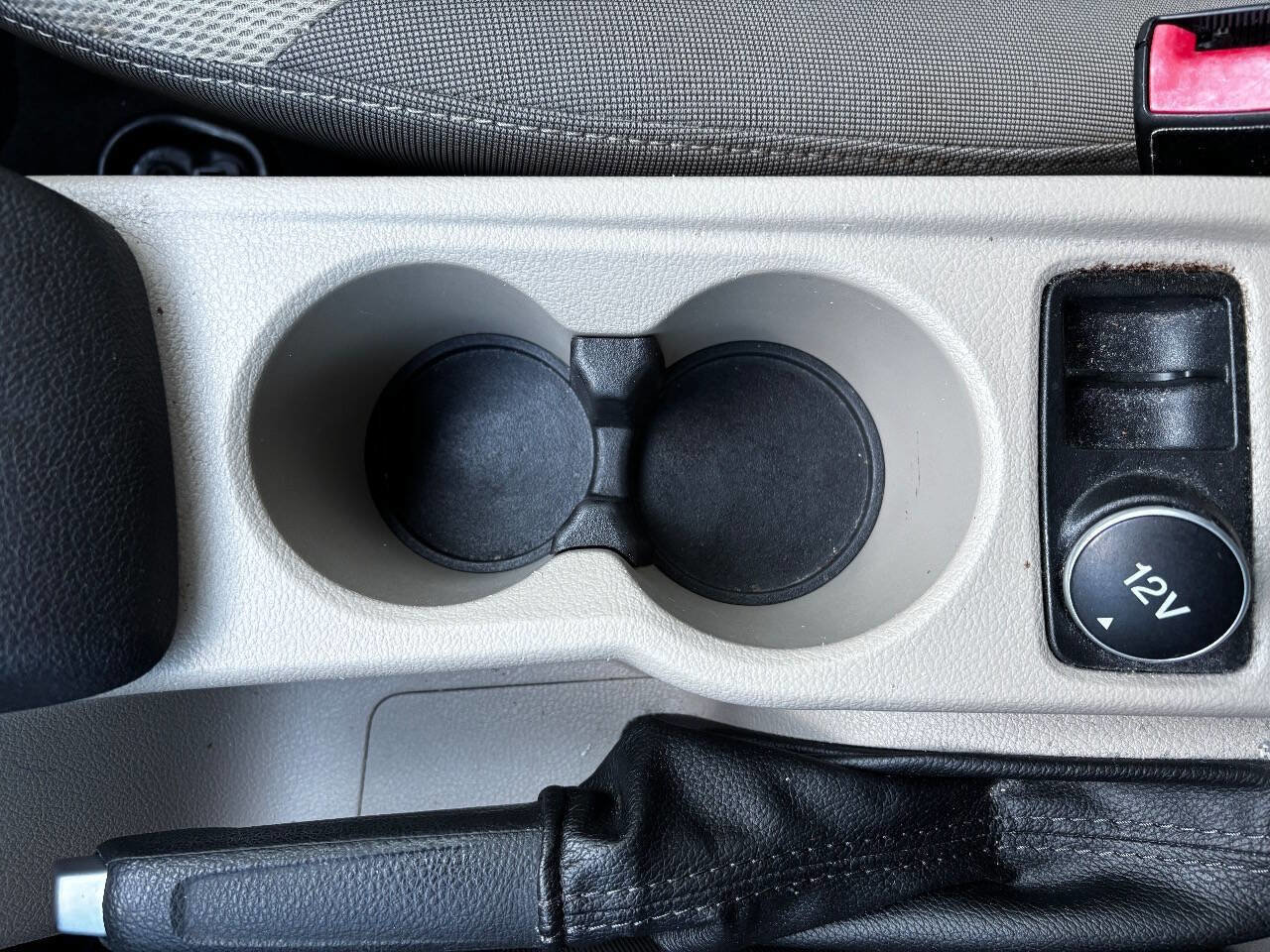 Used 2013 Ford Focus SE image 30