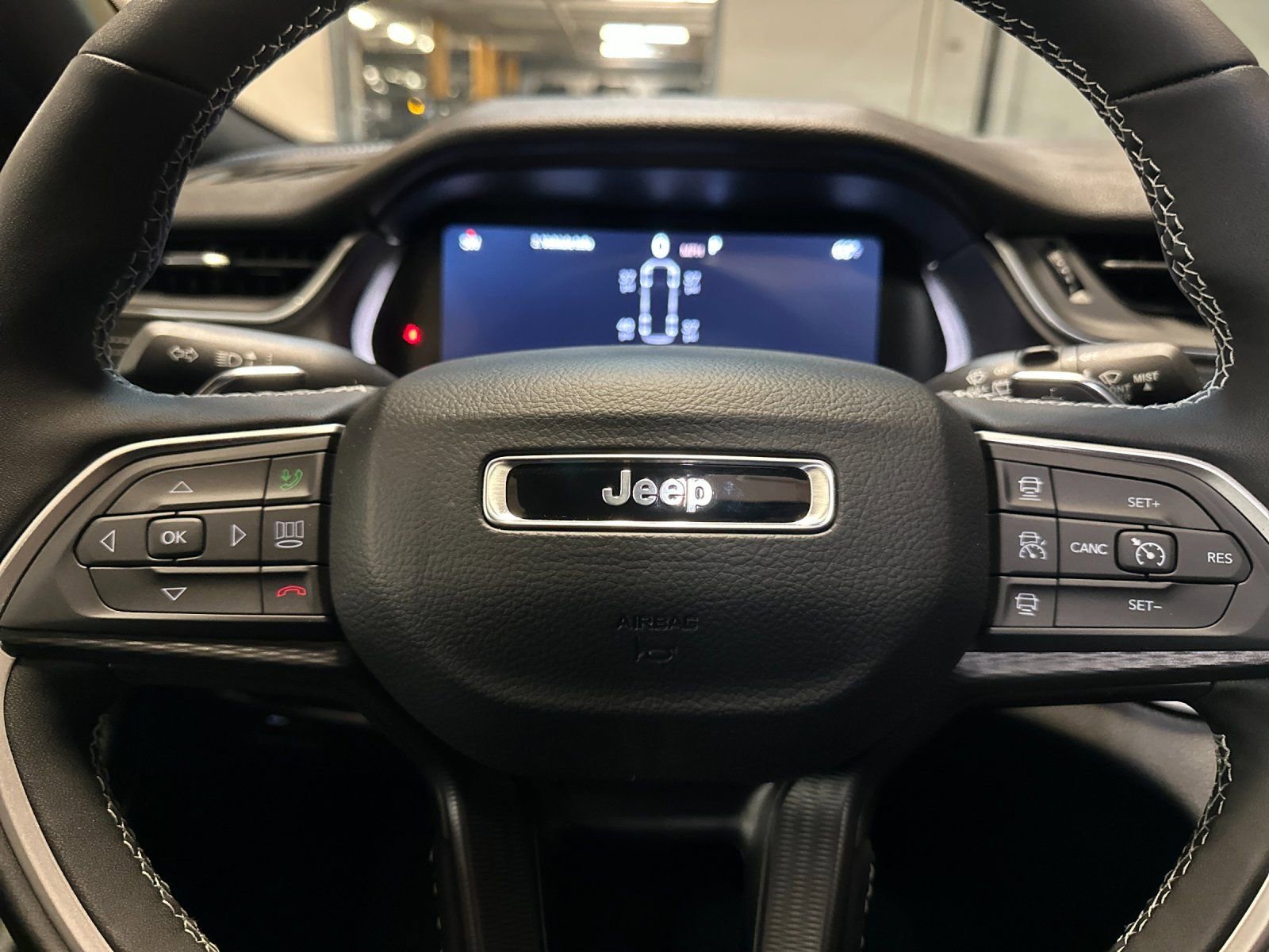 Certified 2025 Jeep Grand Cherokee L Altitude AWD/4WD image 23