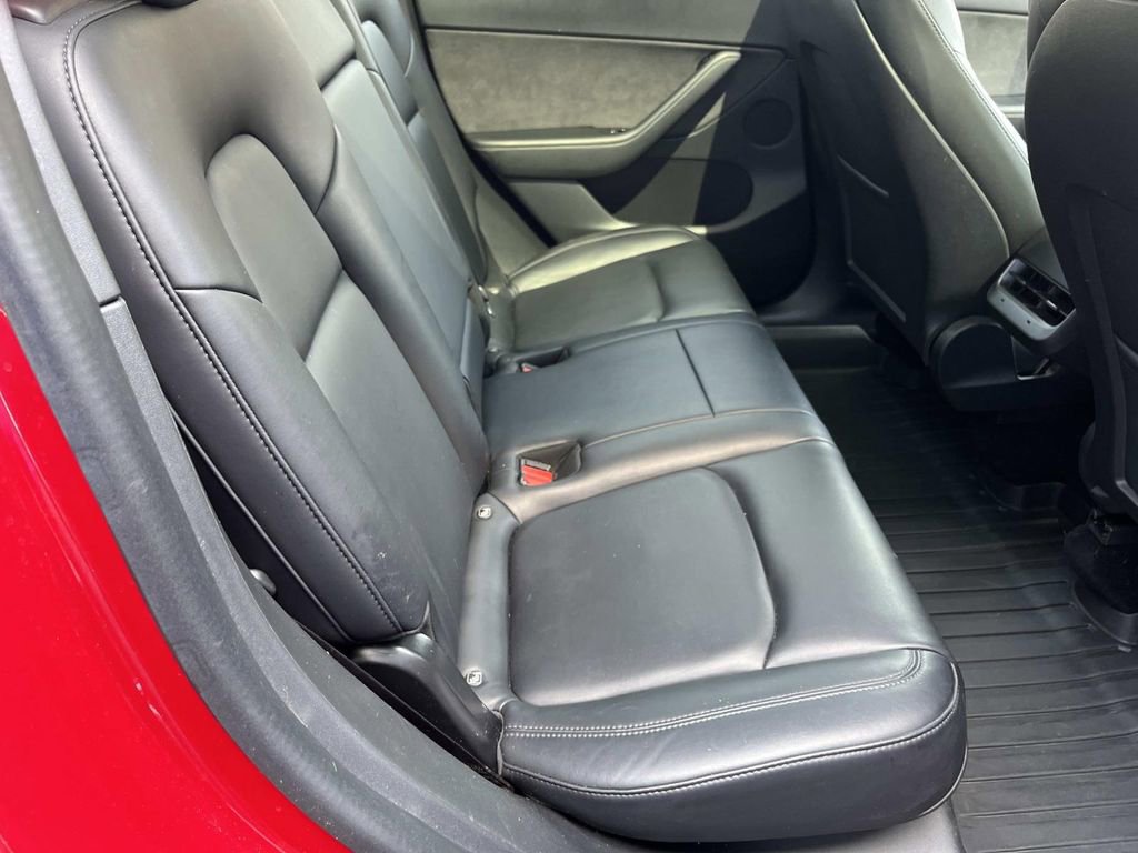 Used 2021 Tesla Model Y Long Range image 20