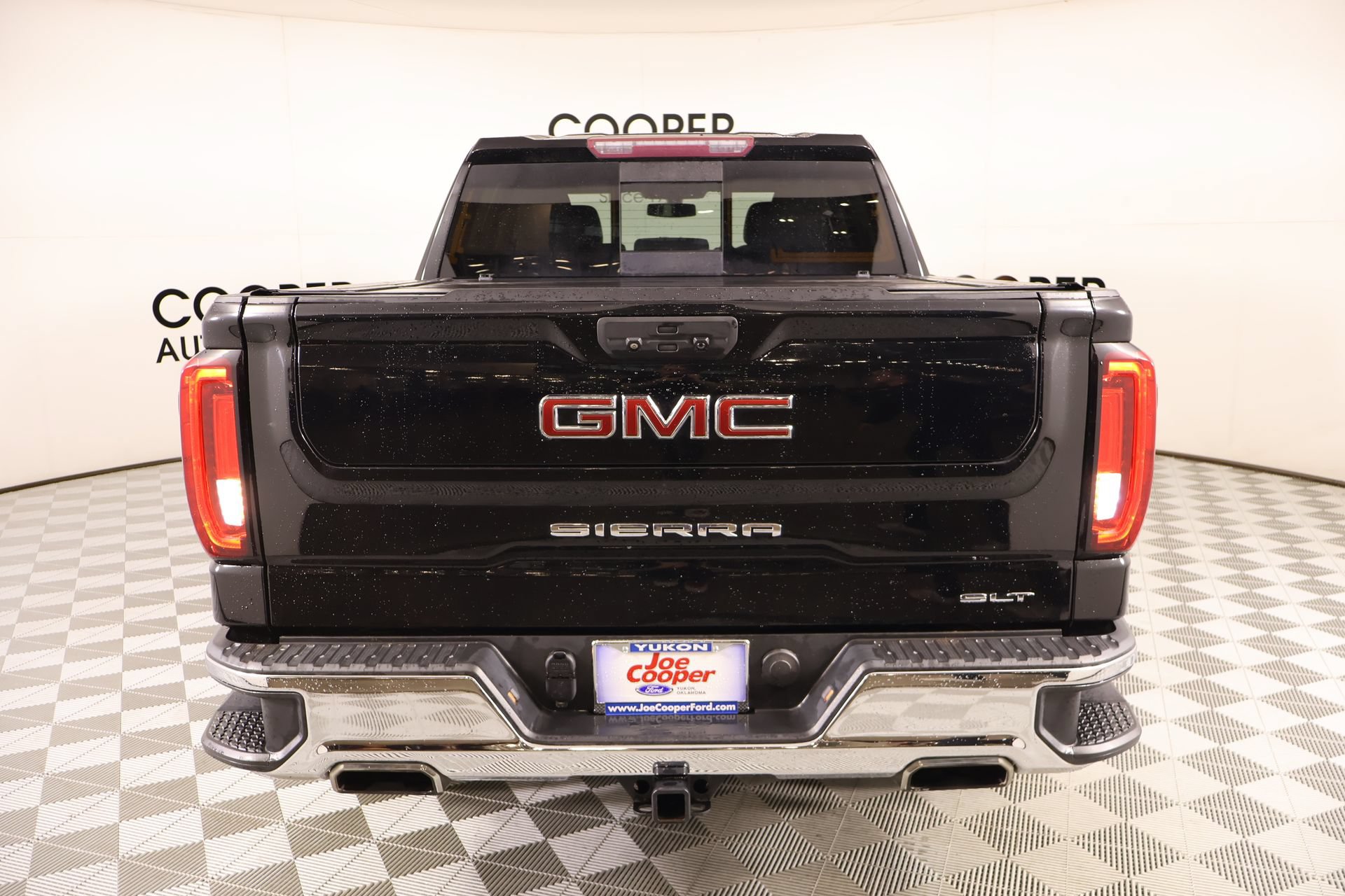 Used 2019 GMC Sierra 1500 SLT w/ SLT Premium Package AWD/4WD image 21