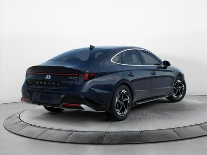 New 2026 Hyundai Sonata SEL image 4