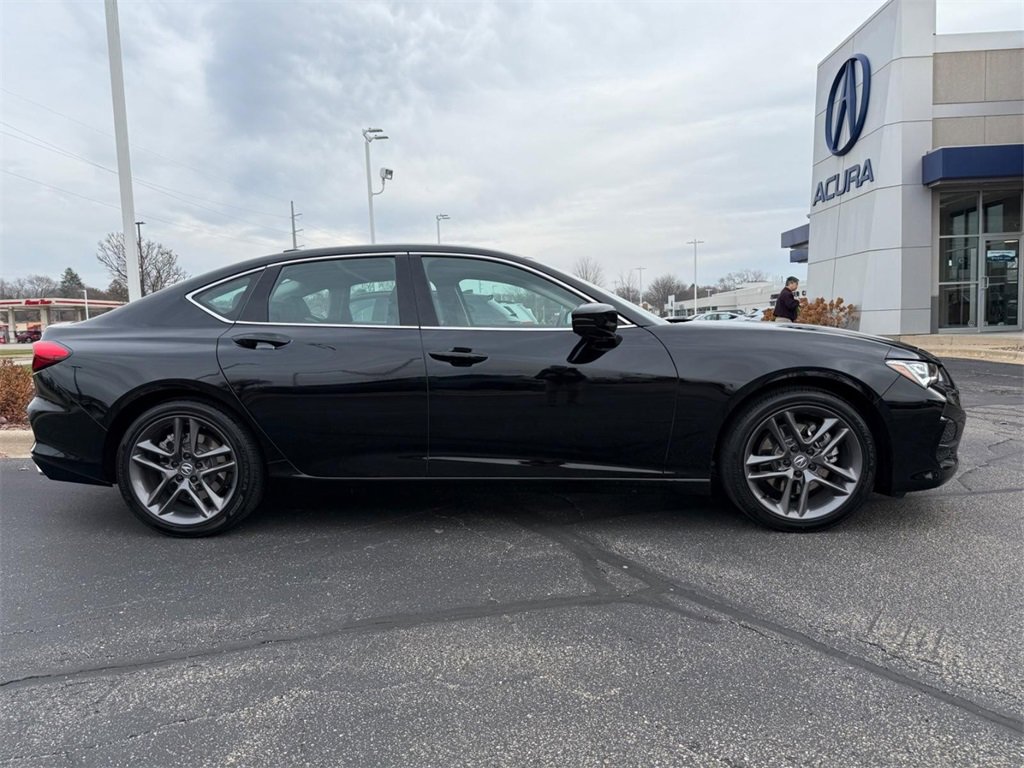 Certified 2025 Acura TLX w/ Technology Package image 2