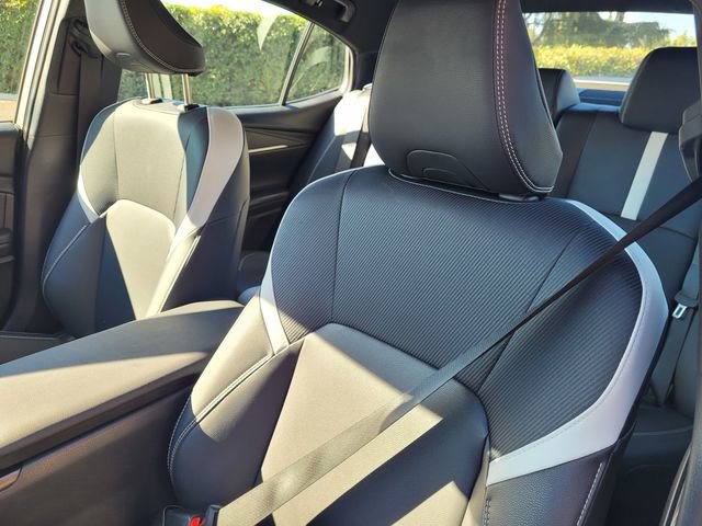 Used 2025 Toyota Camry SE w/ Convenience Package image 12