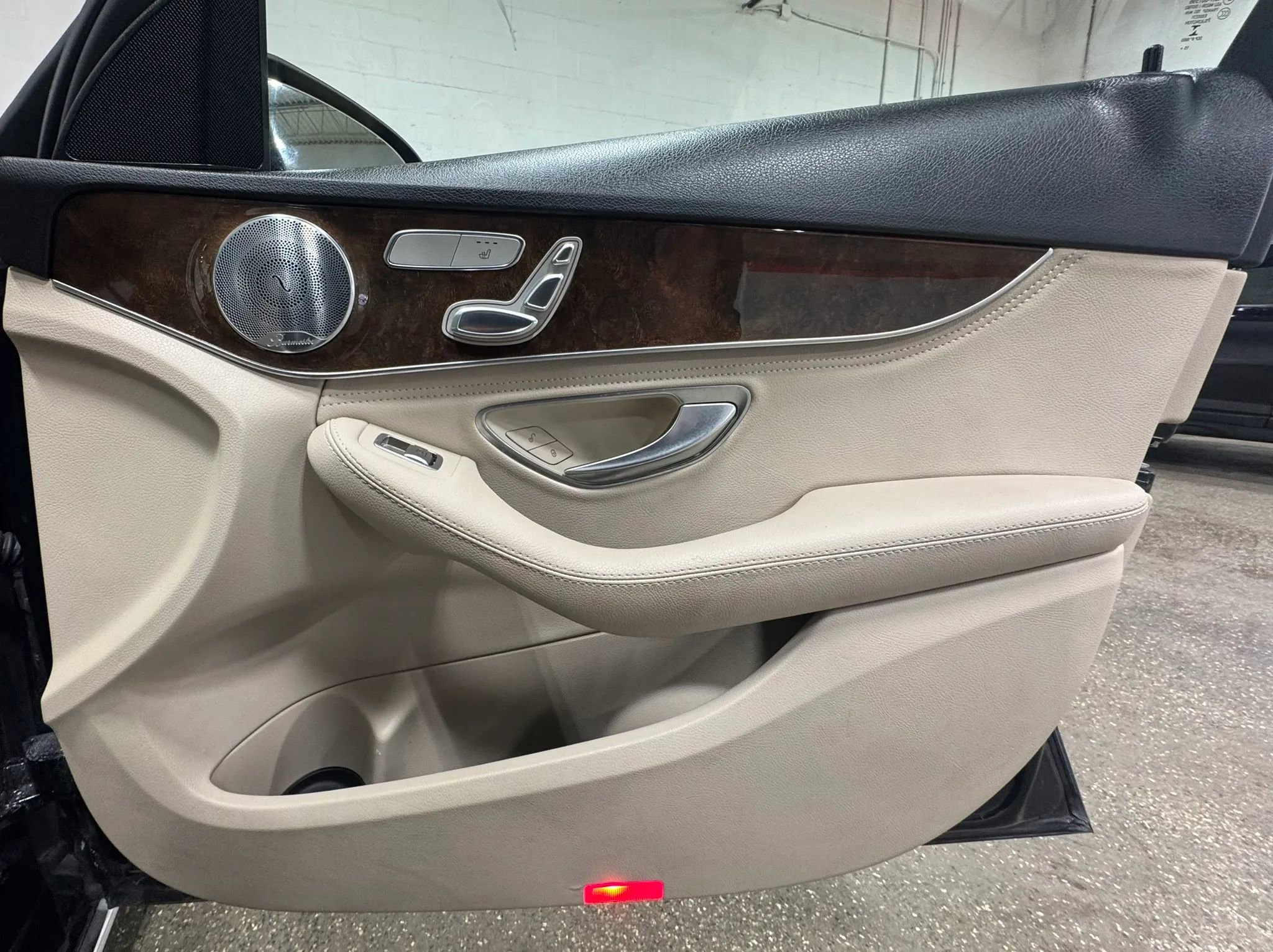 Used 2016 Mercedes-Benz C 300 4MATIC Sedan image 28