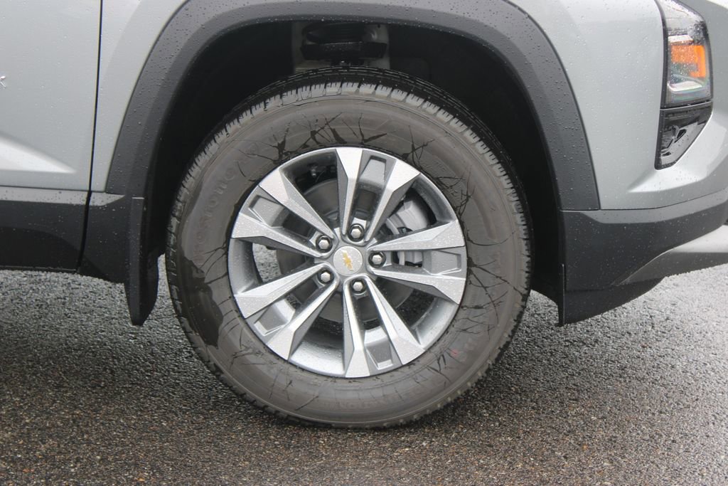 New 2026 Chevrolet Equinox LT FWD image 12