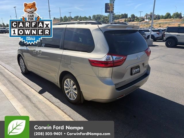Used 2017 Toyota Sienna LE AWD/4WD image 5