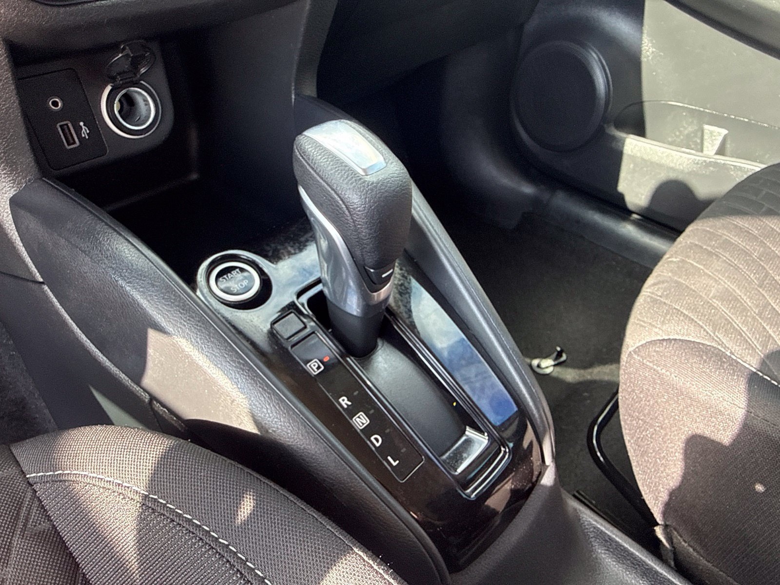 Used 2022 Nissan Kicks S FWD image 15