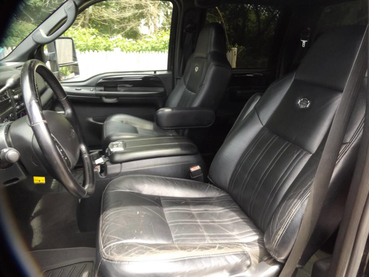 Used 2004 Ford F350 Harley-Davidson image 14