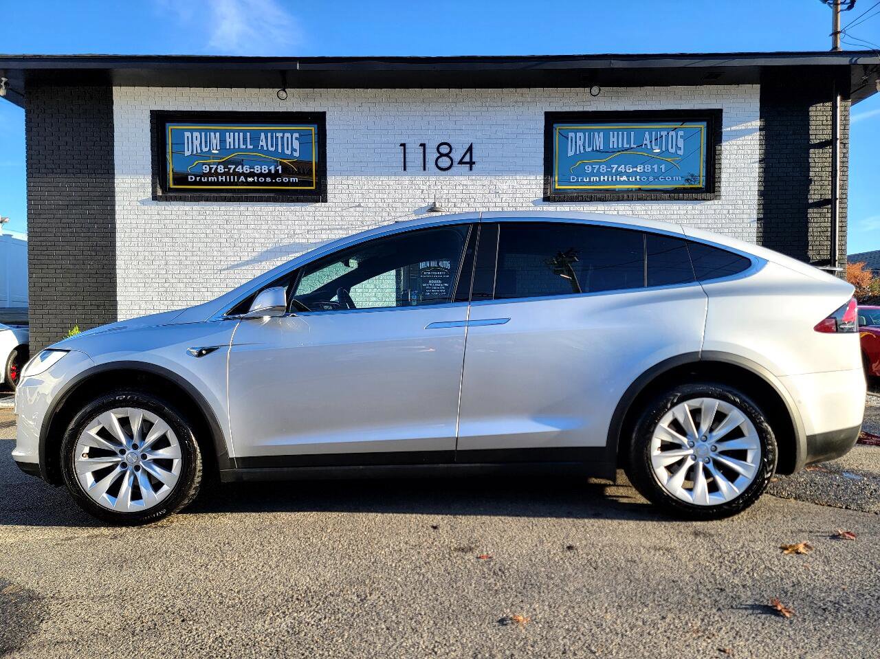 Used 2017 Tesla Model X 75D image 2