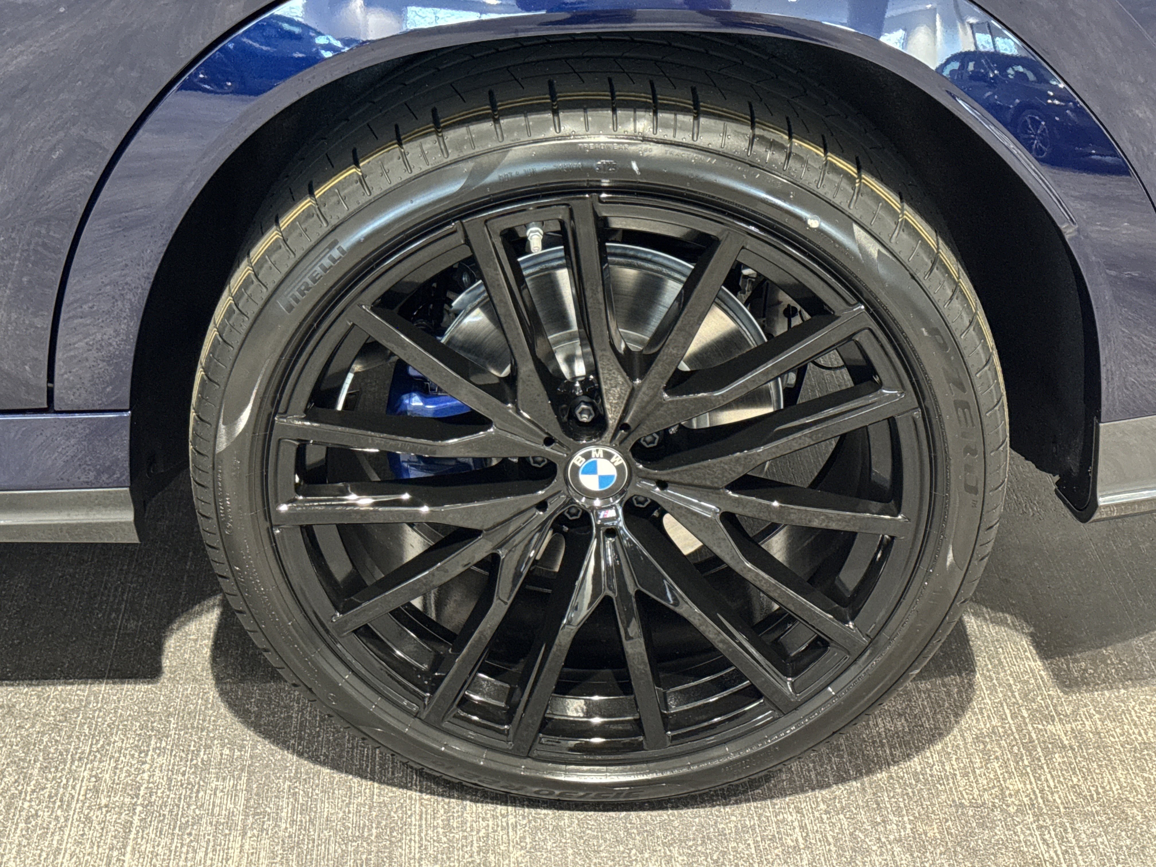 New 2026 BMW X6 xDrive40i w/ Executive Package image 26