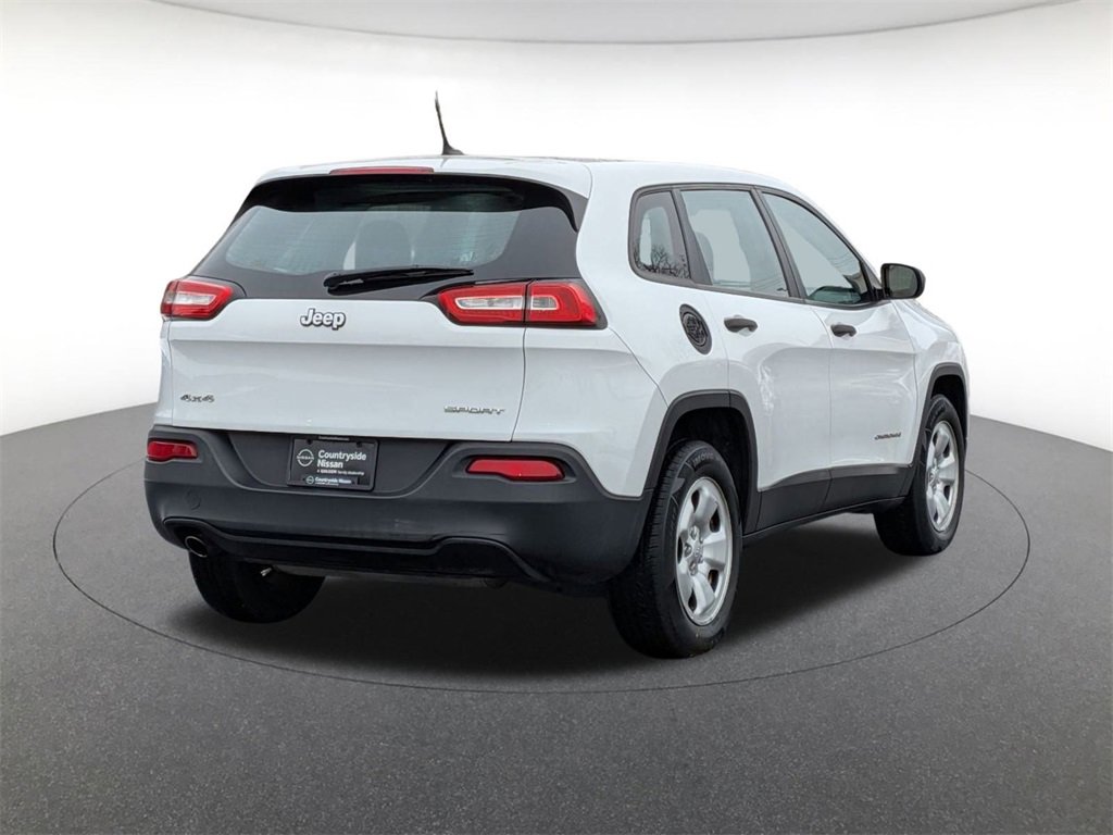 Used 2017 Jeep Cherokee Sport image 5