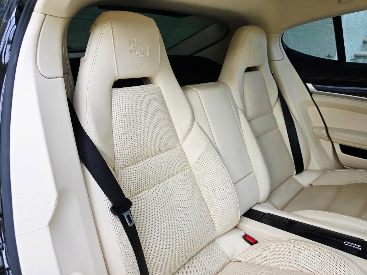 Used 2014 Porsche Panamera Turbo S w/ Exterior Package in Black image 91