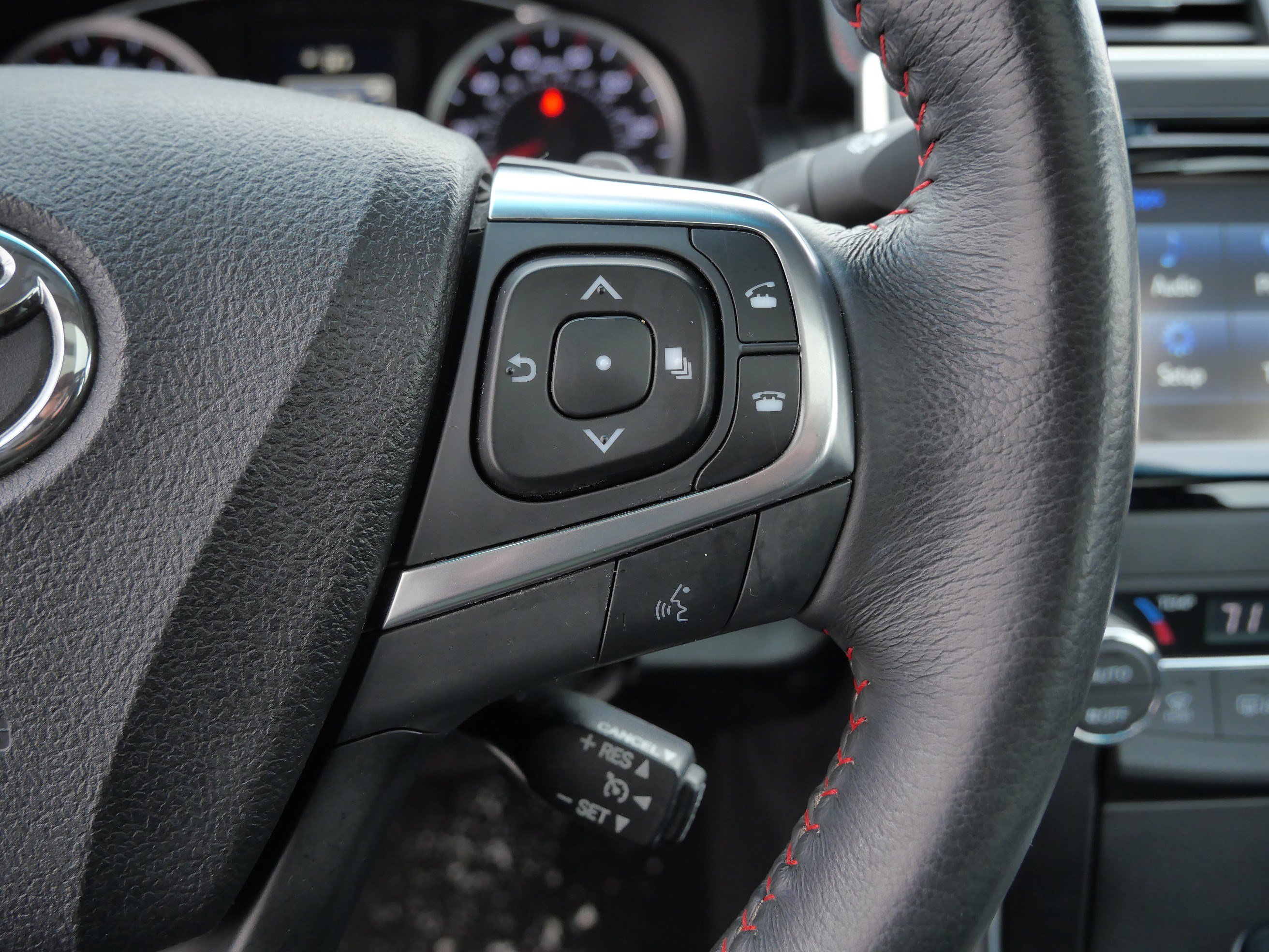 Certified 2017 Toyota Camry XSE image 29