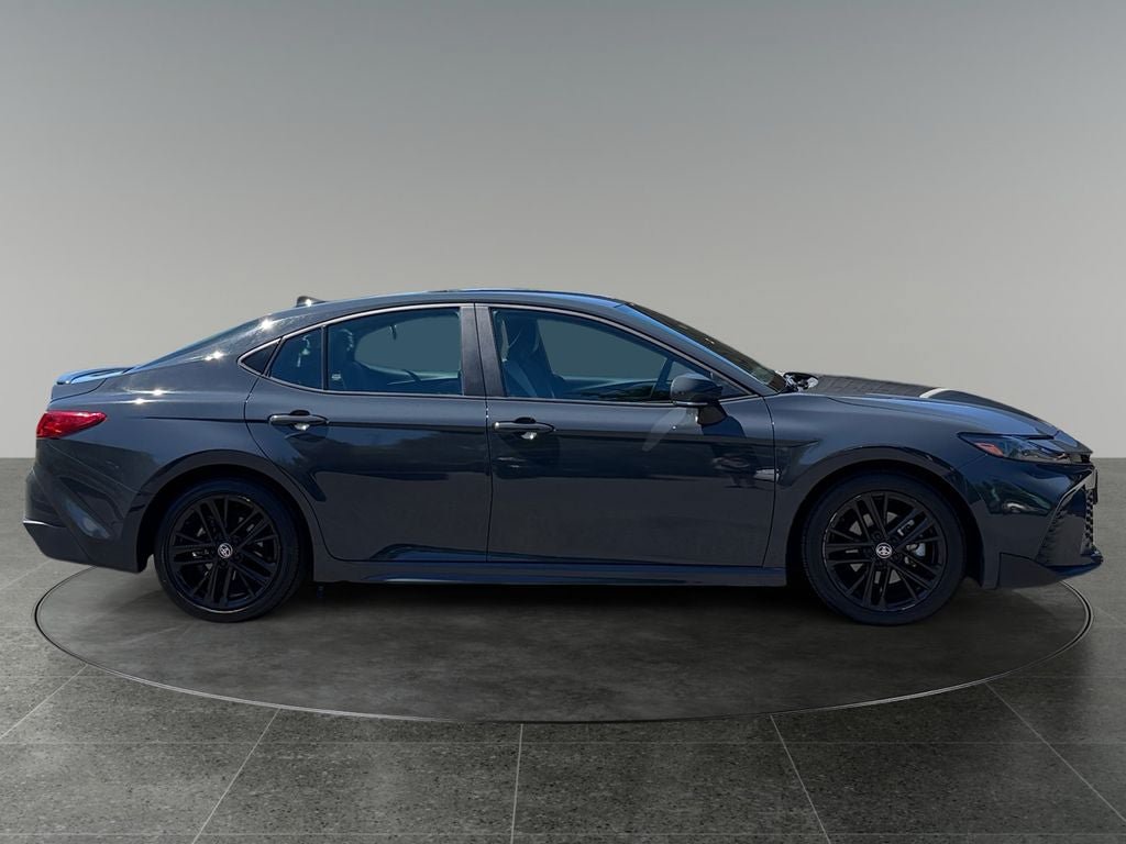 Used 2025 Toyota Camry SE FWD image 10