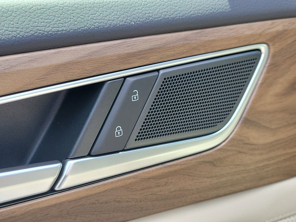 New 2026 Volkswagen Atlas SE image 15