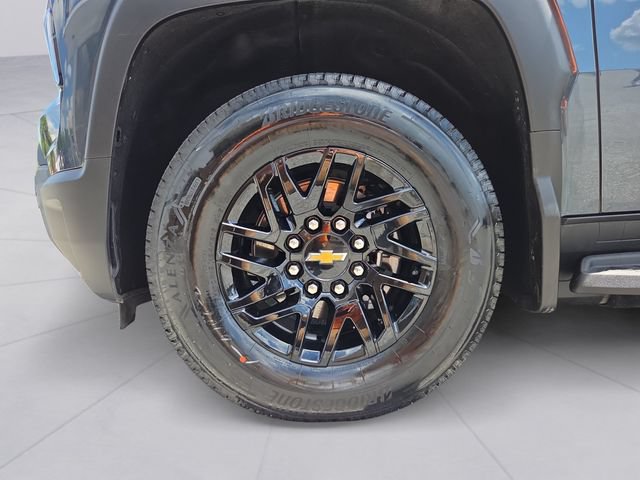 Used 2026 Chevrolet Silverado EV LT AWD/4WD image 9